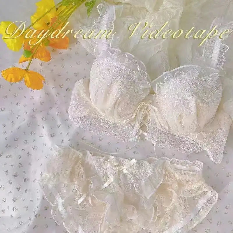 Sweet Japanese Ladies Bra Set Small Breasts Gathered Lace Mesh Sexy Bra Set Girls Court Lingerie Fairy Bra Lingerie
